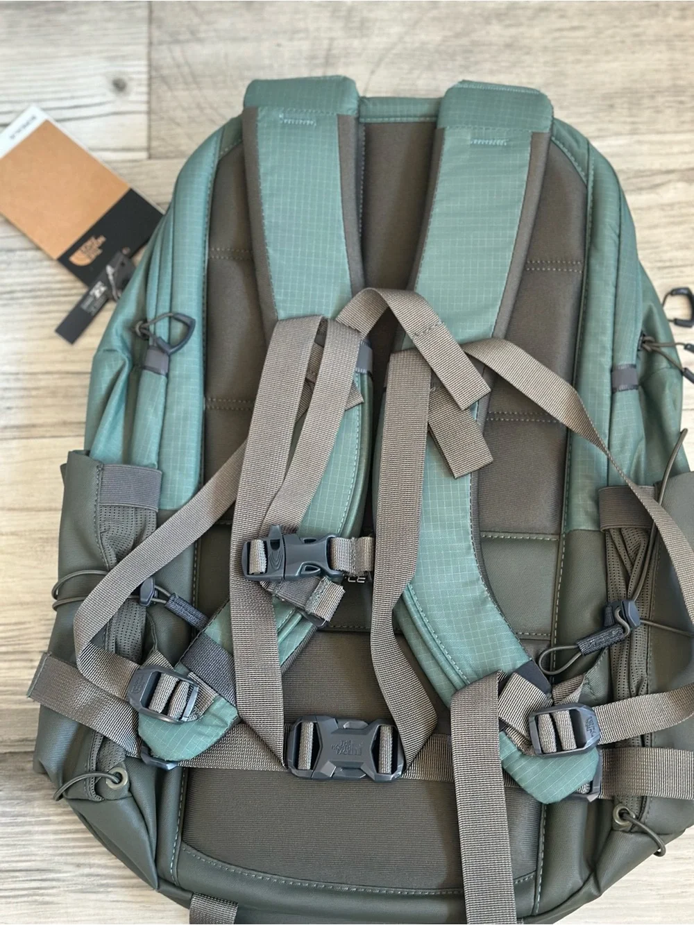 The North Face Borealis Commuter Laptop Pack, Duck Green/Taupe Green